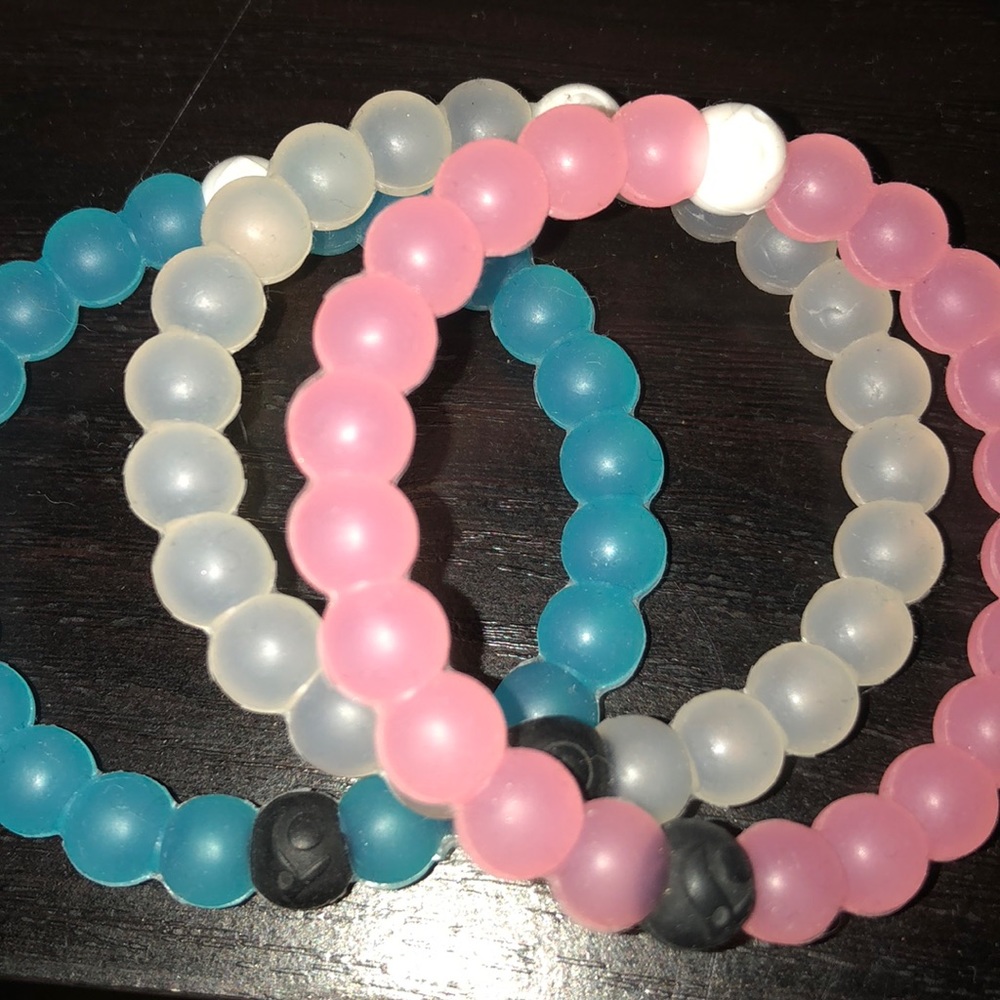 Pink, Blue, White Lokai
